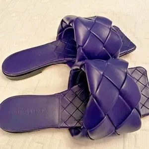 Bottega Veneta Purple Nappa Twisted Padded Intrecciato Curve  BOTTEGA VENETA Leather Intrecciato
Slide Sandals In Purple main image 1